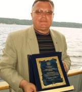 Simono Ropės nuotraukoje: 2009 m. Jono Aisčio literatūrinė premija įteikta LŽS nariui Jonui Endrijaičiui